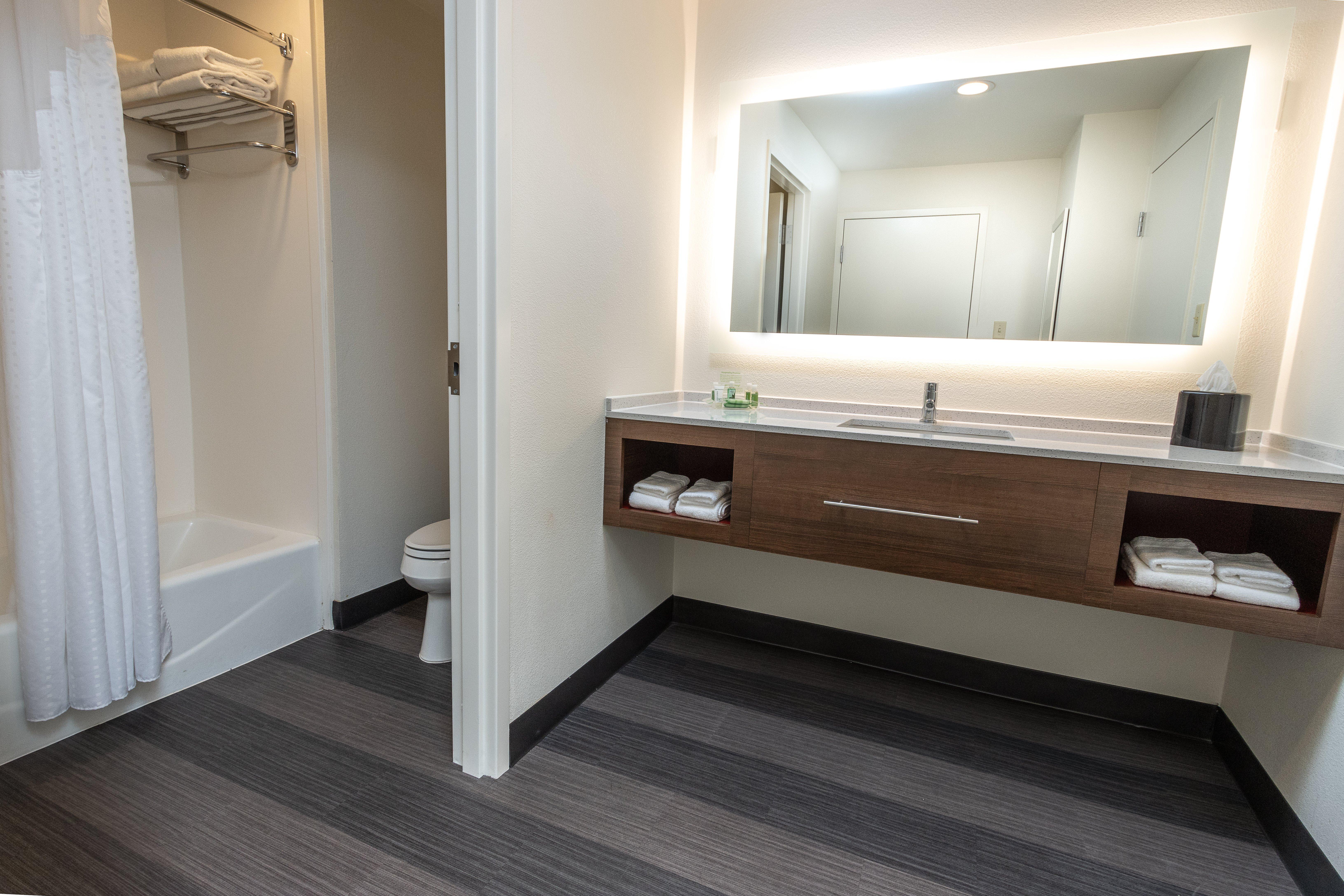 Holiday Inn Hotel & Suites Memphis-Wolfchase Galleria By Ihg Eksteriør billede
