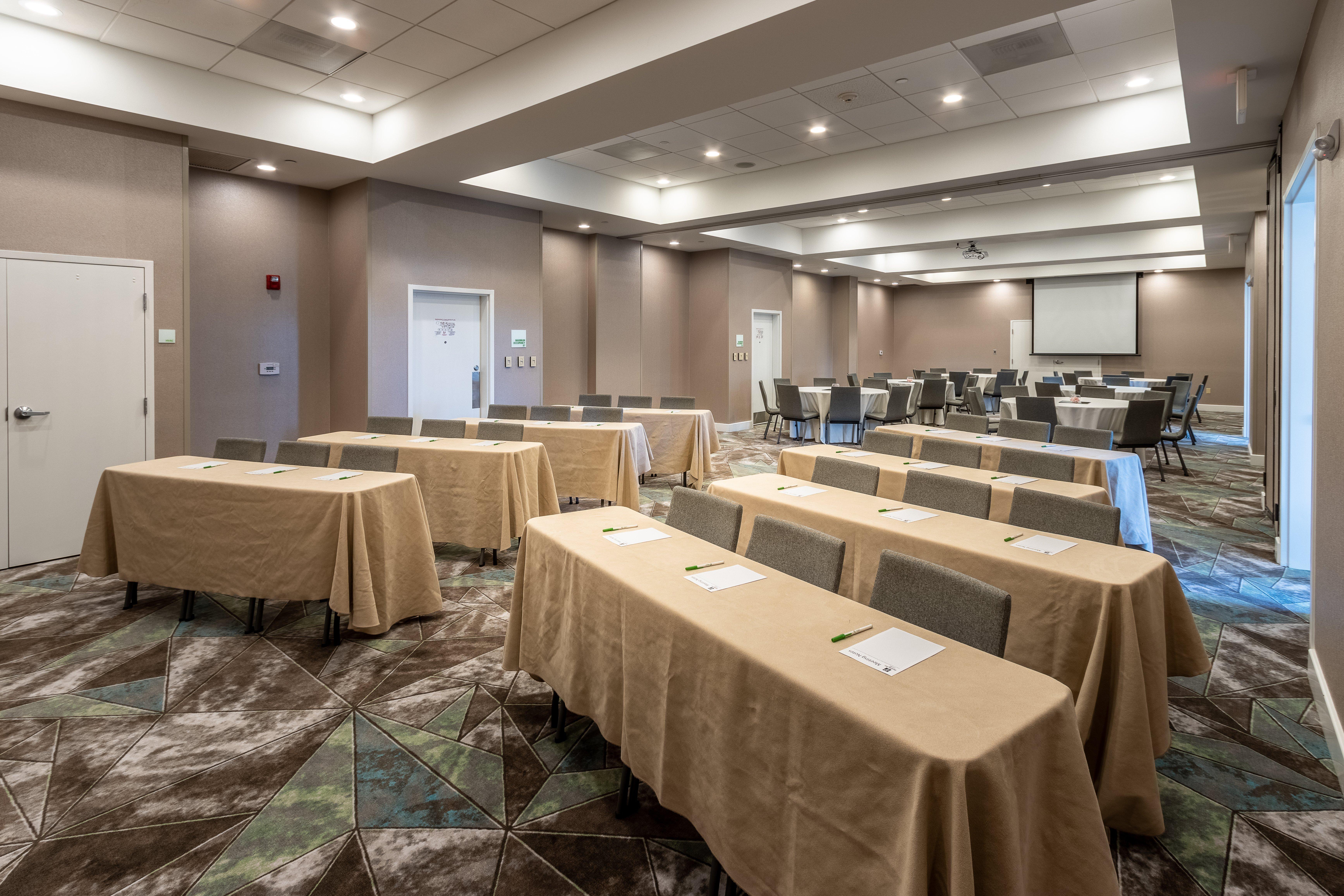Holiday Inn Hotel & Suites Memphis-Wolfchase Galleria By Ihg Eksteriør billede
