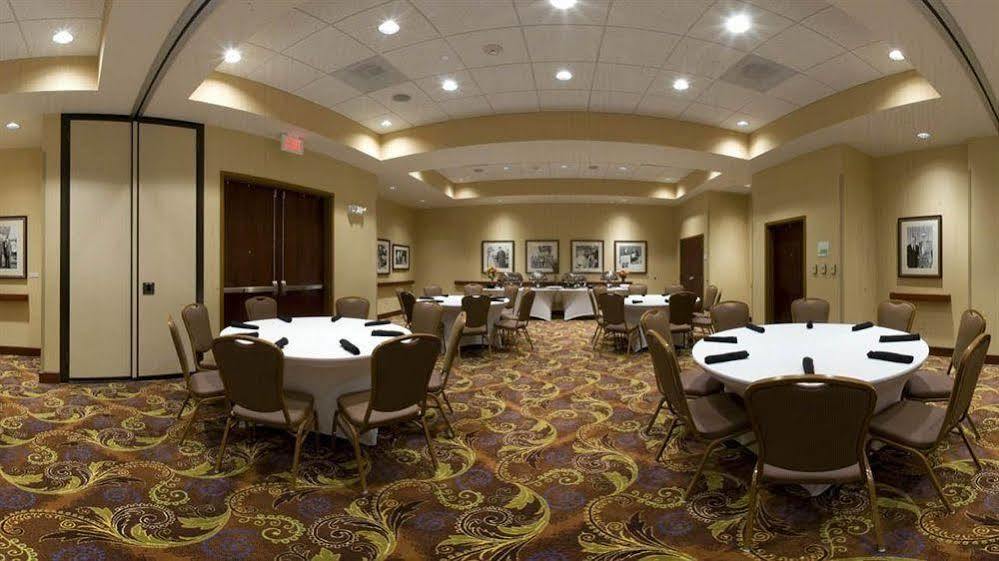 Holiday Inn Hotel & Suites Memphis-Wolfchase Galleria By Ihg Eksteriør billede